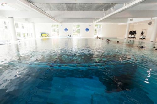 Y-40 — самый глубокий бассейн в мире